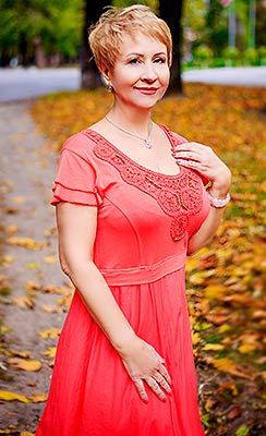Kind bride Svetlana from Zaporozhye (Ukraine), 70 yo, hair color blonde