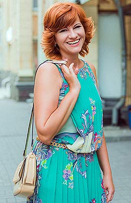 Active lady Raisa from Pologi (Ukraine), 59 yo, hair color brown