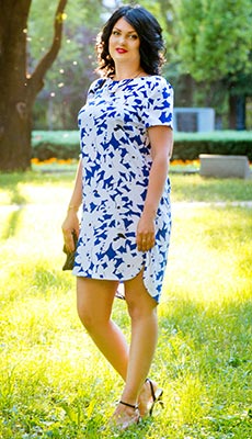 Active woman Marina from Zaporozhye (Ukraine), 39 yo, hair color brunette