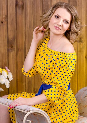 Wellbalanced lady Ol'ga from Dneprorudny (Ukraine), 41 yo, hair color blonde