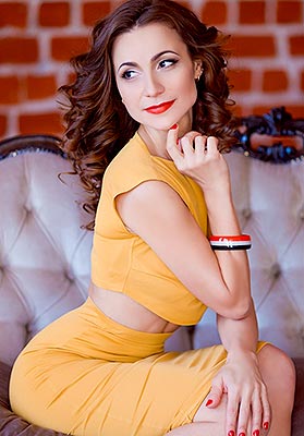 Honest woman Alisa from Zaporozhye (Ukraine), 44 yo, hair color brown