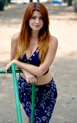 Purposeful girl Elena from Zaporozhye (Ukraine), 34 yo, hair color brown-haired