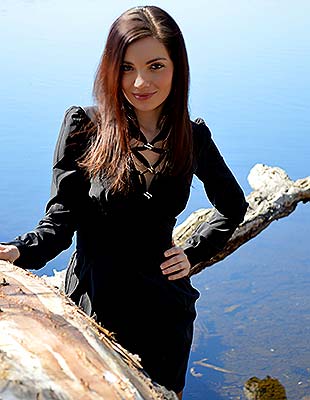 Romantic lady Yana from Zaporozhye (Ukraine), 38 yo, hair color chestnut