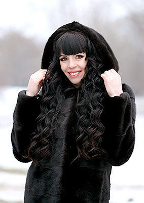 Good woman Oksana from Zaporozhye (Ukraine), 36 yo, hair color brunette