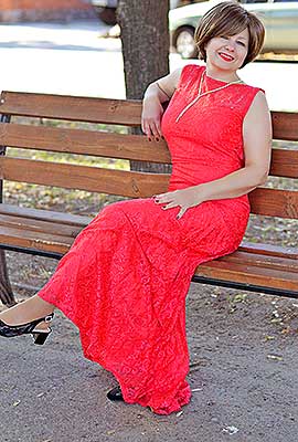 Optimistic lady Svetlana from Volnyansk (Ukraine), 60 yo, hair color brown