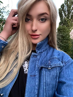 Sociable lady Anna from Kiev (Ukraine), 25 yo, hair color blonde