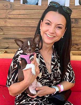 Cheerful lady Elena from Kiev (Ukraine), 40 yo, hair color black
