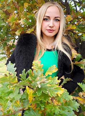 Positive bride Nataliya from Kiev (Ukraine), 41 yo, hair color blonde