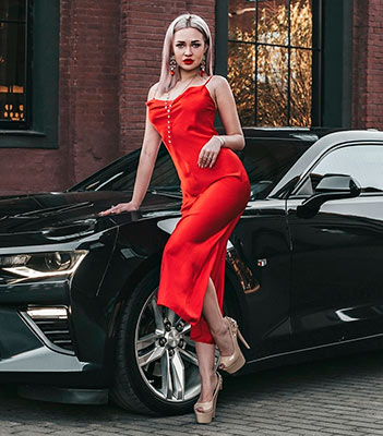 Marriageminded girl Anna from Moscow (Russia), 23 yo, hair color blonde