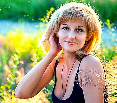 Tender woman Elena from Zaporozhye (Ukraine), 51 yo, hair color blonde