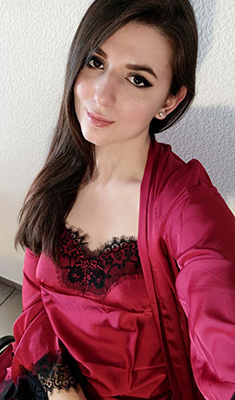 Ukraine wife Yuliya from Zaporozhye (Ukraine), 23 yo, hair color brunette