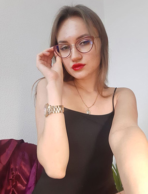 Interested wife Yuliya from Zaporozhye (Ukraine), 25 yo, hair color brown-haired