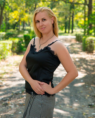Lucky wife Alla from Zaporozhye (Ukraine), 39 yo, hair color blonde