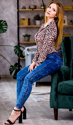 Young girl Taisiya from Zaporozhye (Ukraine), 23 yo, hair color red-haired