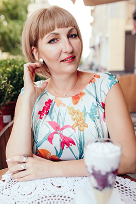 Responcible woman Tat'yana from Zaporozhye (Ukraine), 54 yo, hair color blonde