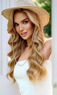 Capricorn bride Yuliya from Kiev (Ukraine), 25 yo, hair color blonde