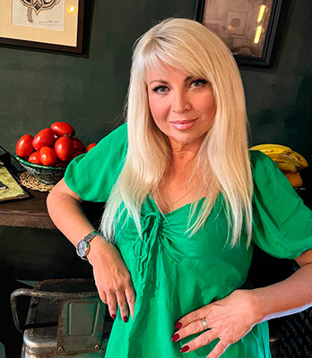 Independent bride Svetlana from Kiev (Ukraine), 58 yo, hair color blonde