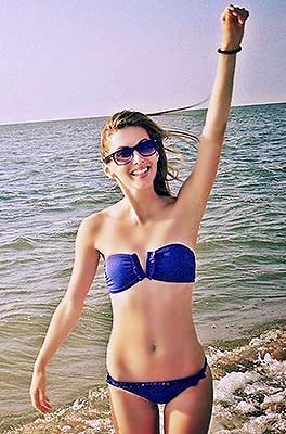 Balanced lady Viktoriya in bikini from Poltava (Ukraine), 30 yo, hair color light brown